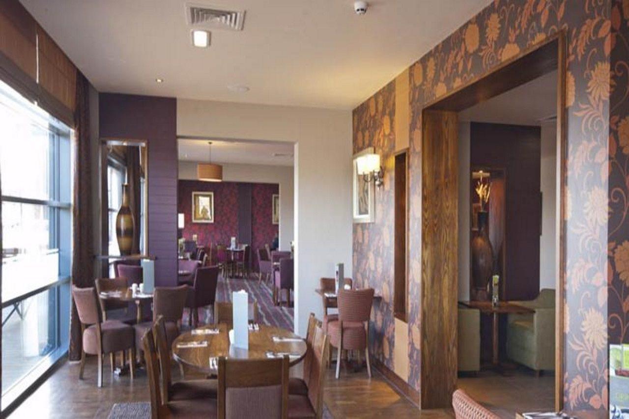 Premier Inn Edinburgh Park Exterior foto